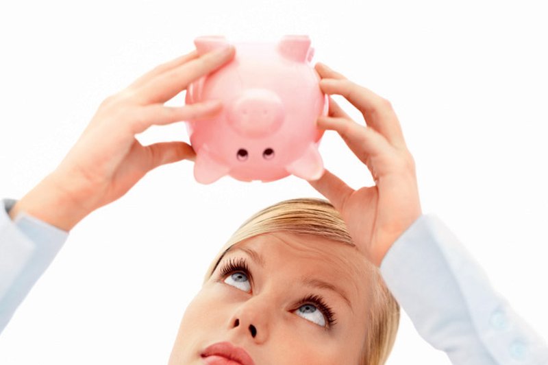 Če še ne varčuješ, pomisli, kaj vse lahko dobiš za ta denar. Mamljivo, ali ne? (foto: www.shutterstock.com)
