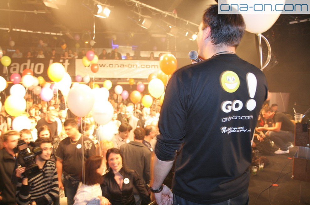 Ona-On.com & Kolosej vabita na veliki spoznavni Xmas Party 2010! (foto: ona-on.com)