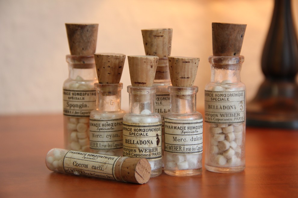 Homeopatija je enako učinkovita kot placebo