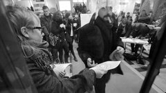 Video: Filozofsko fakulteto zasedli 'okupatorji' gibanja 15o in Mi smo univerza!
