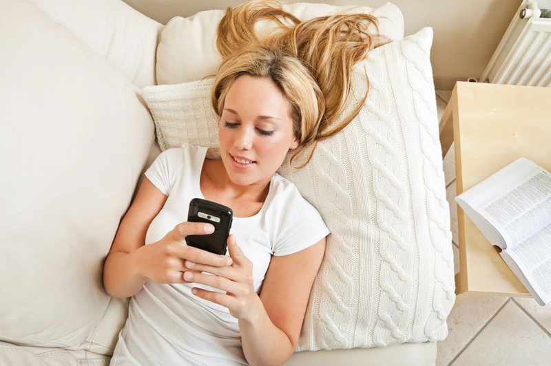 Nova pravila sms-flirtanja! (foto: Shutterstock)
