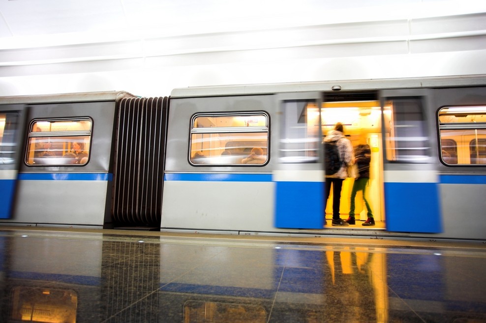 Viralni youtube hit: Romantika na londonski podzemni (foto: shutterstock)