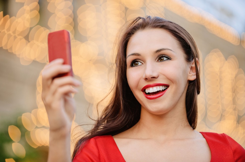 Osvajalska taktika: Seksi 'Ulovi me'! (foto: shutterstock)