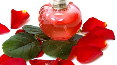 Aromaterapija: Ustvari si svoj naravni parfumi! 
