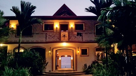 Paradise hotel - na obisku v hotelu razvrata