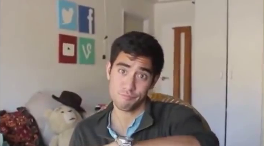 Čirule čarule ... (foto: Zach King @ YouTube)