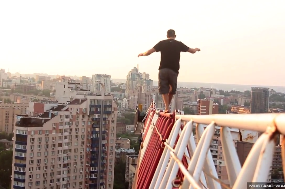 Gravitacije se v Ukrajini ne bojijo (foto: YouTube)