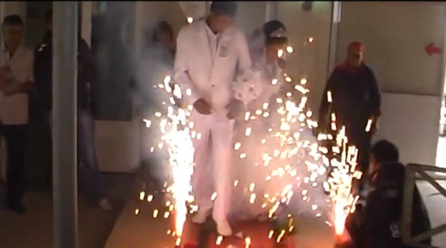 Nočemo niti vedeti, kam sta šla na medene tedne ... (foto: YouTube)