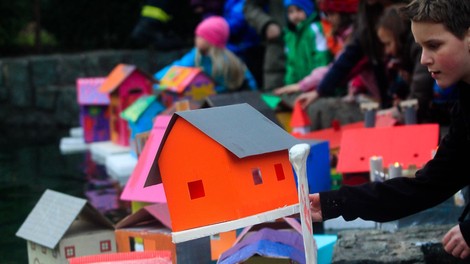 Gregorčki v Kropi so priklicali pomlad!