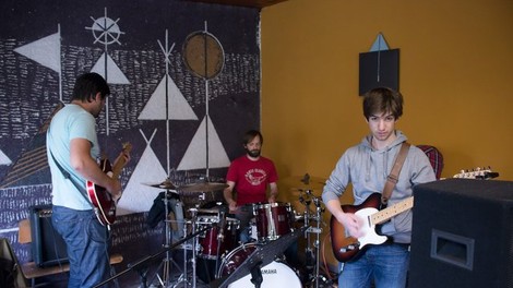 Urbani superheroji razbijajo tabuje in združujejo glasbenike