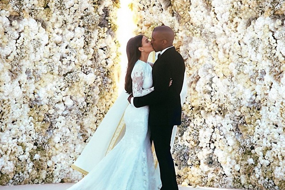 Pravkar poročena Kim Kardashian in Kanye West