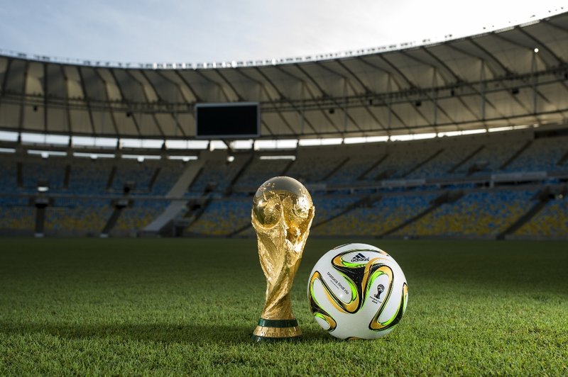 Uradna žoga svetovnega nogometnega prvenstva - Brazuca Final Rio (foto: Adidas)