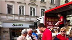 Na Prešernovem trgu podarili kar 10.000 žepnih knjig