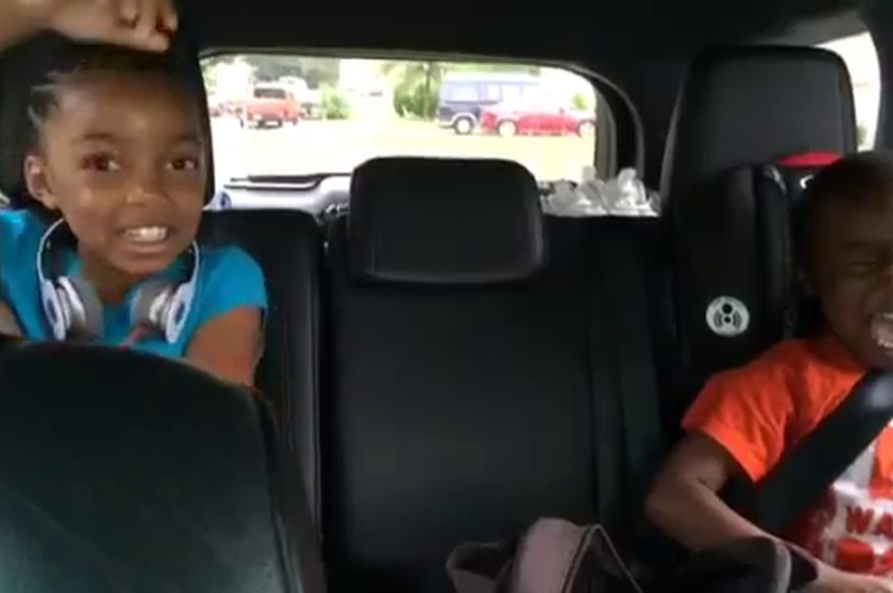 Starši, kako potem ... Disney World odpade? (foto: YouTube)