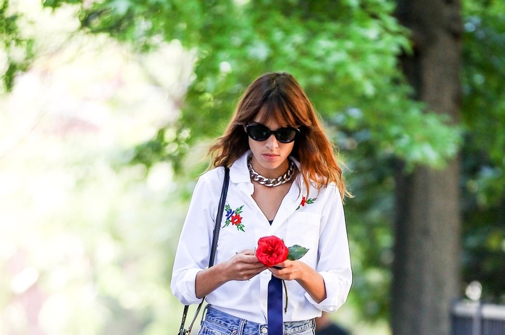 Alexa Chung lovi zadnje tople dneve (foto: profimedia)