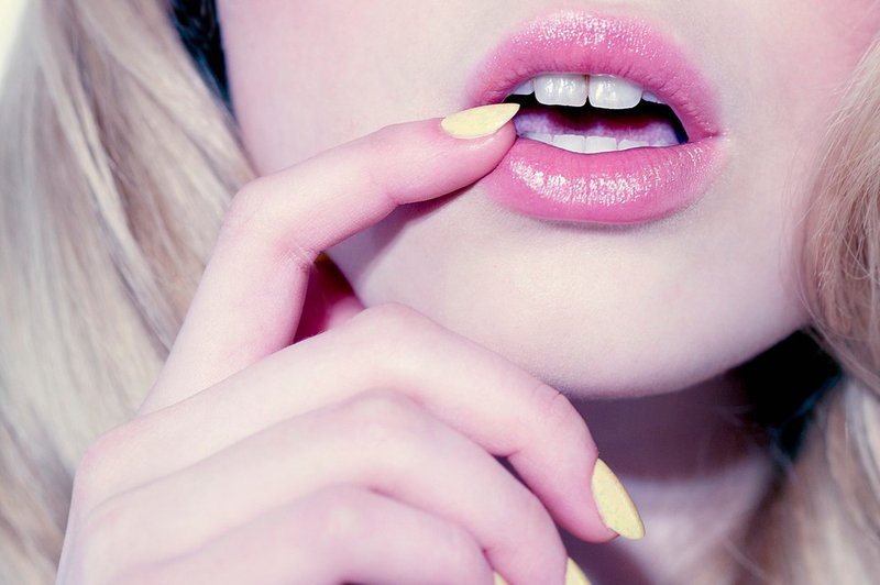 Poskrbi za sočne ustnice: privošči jim piling! (foto: Profimedia)