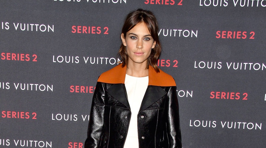 Alexa Chung: Retrogradno v stilu Louisa Vuittona (foto: Profimedia)
