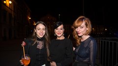 Oglej si (foto)utrinke s prvega dne tedna mode