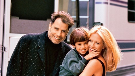 Zaradi sinove smrti John Travolta ostaja zvest scientologiji