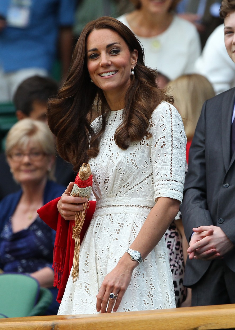 30 najlepših videzov Kate Middleton