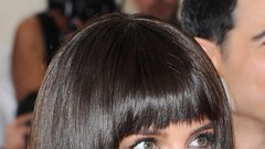 S to obleko je Katie Holmes zasenčila vse na rdeči preprogi