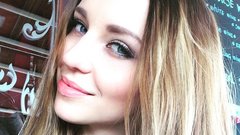 Maja Keuc je po novem blondinka