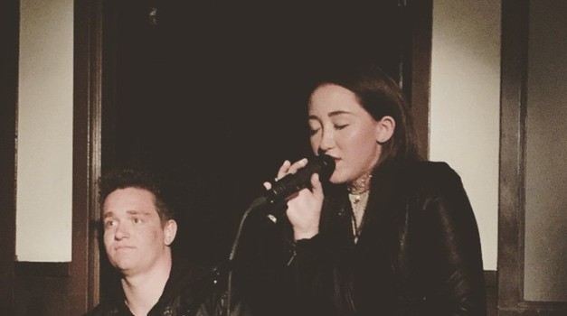 Wau! Tudi Noah Cyrus, sestra slovite Miley, odlično poje! (foto: Profimedia)