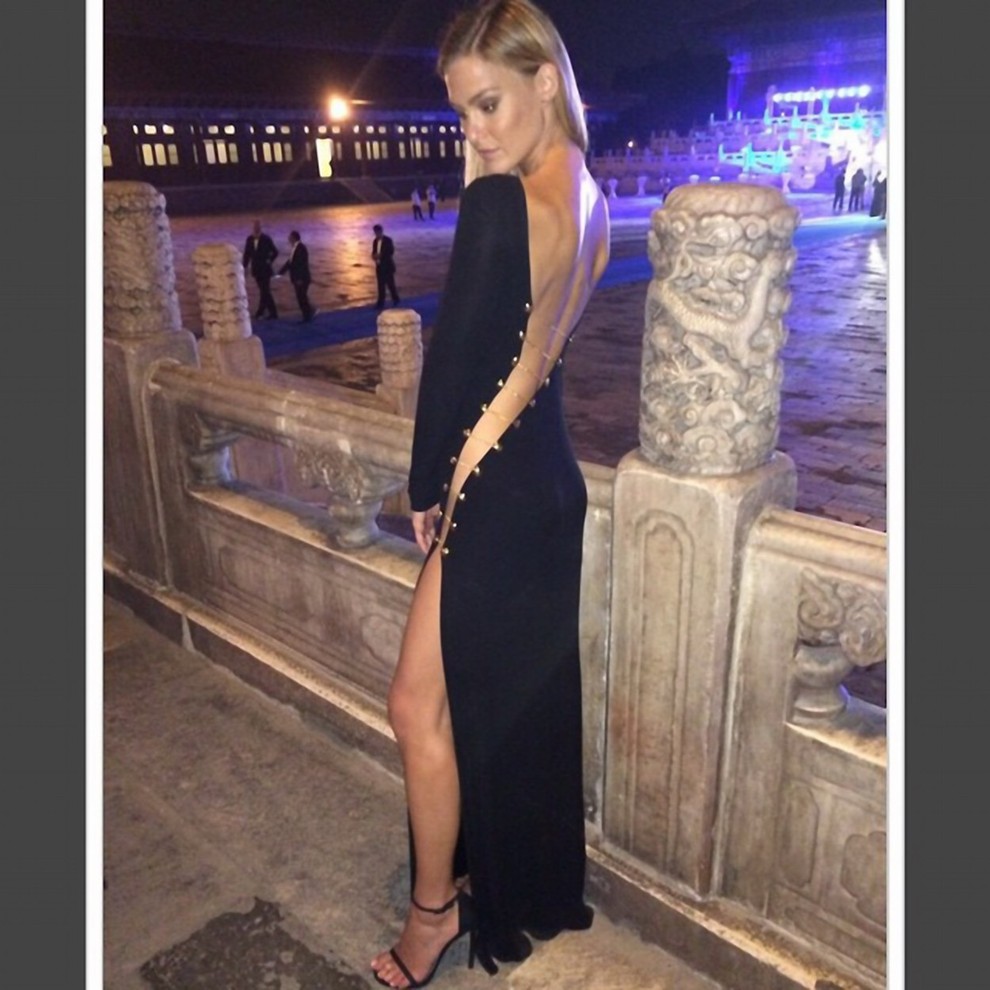 Bar Rafaeli, 2015, Instagram