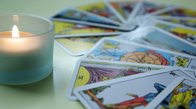 Nauči se brati karte Tarot in postani sama svoja vedeževalka (foto: Profimedia)