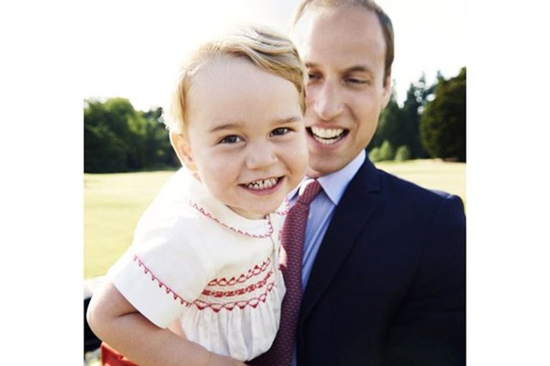 Kate in William močno zaskrbljena za princa Georgea (foto: Profimedia)