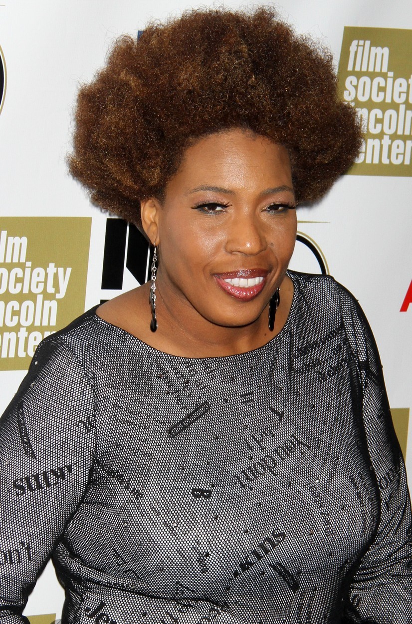 Macy Gray. Leta 2006 je nastopila v oglasu za McDonalds, v katerem se je spominjala, kako je bilo tam super …