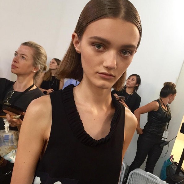 FOTO: Victoria Beckham, na pisto si poslala presuhe manekenke!