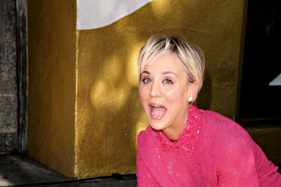 Kaley Cuoco je skoraj ostala brez noge (foto: Profimedia)