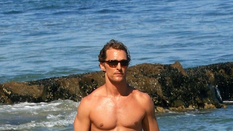 Matthew McConaughey znova šokiral z novo vlogo (FOTO)