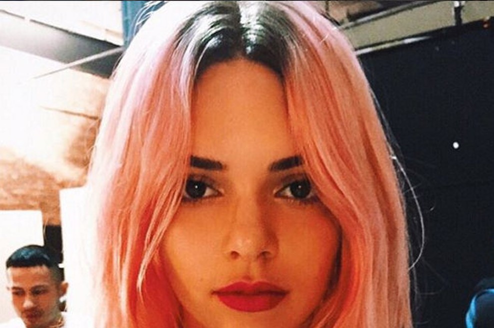 40 milijonov sledilcev je proslavila z razgaljeno bradavičko (foto: Instagram Kendall Jenner)