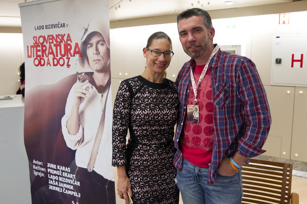 Nova komedija Slovenska literatura od A do Ž navdušila prvo občinstvo