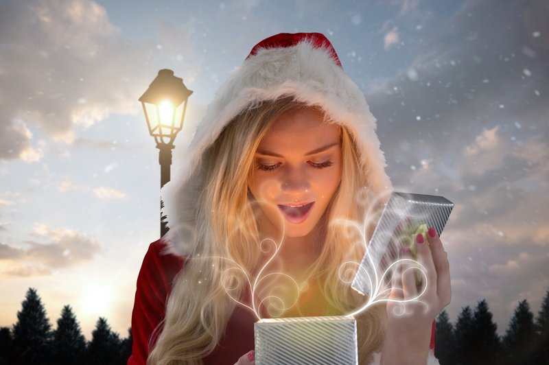 Cosmo Božiček: TOP predlogi za novoletna darila, ki jih lahko tudi osvojiš! (foto: Profimedia)