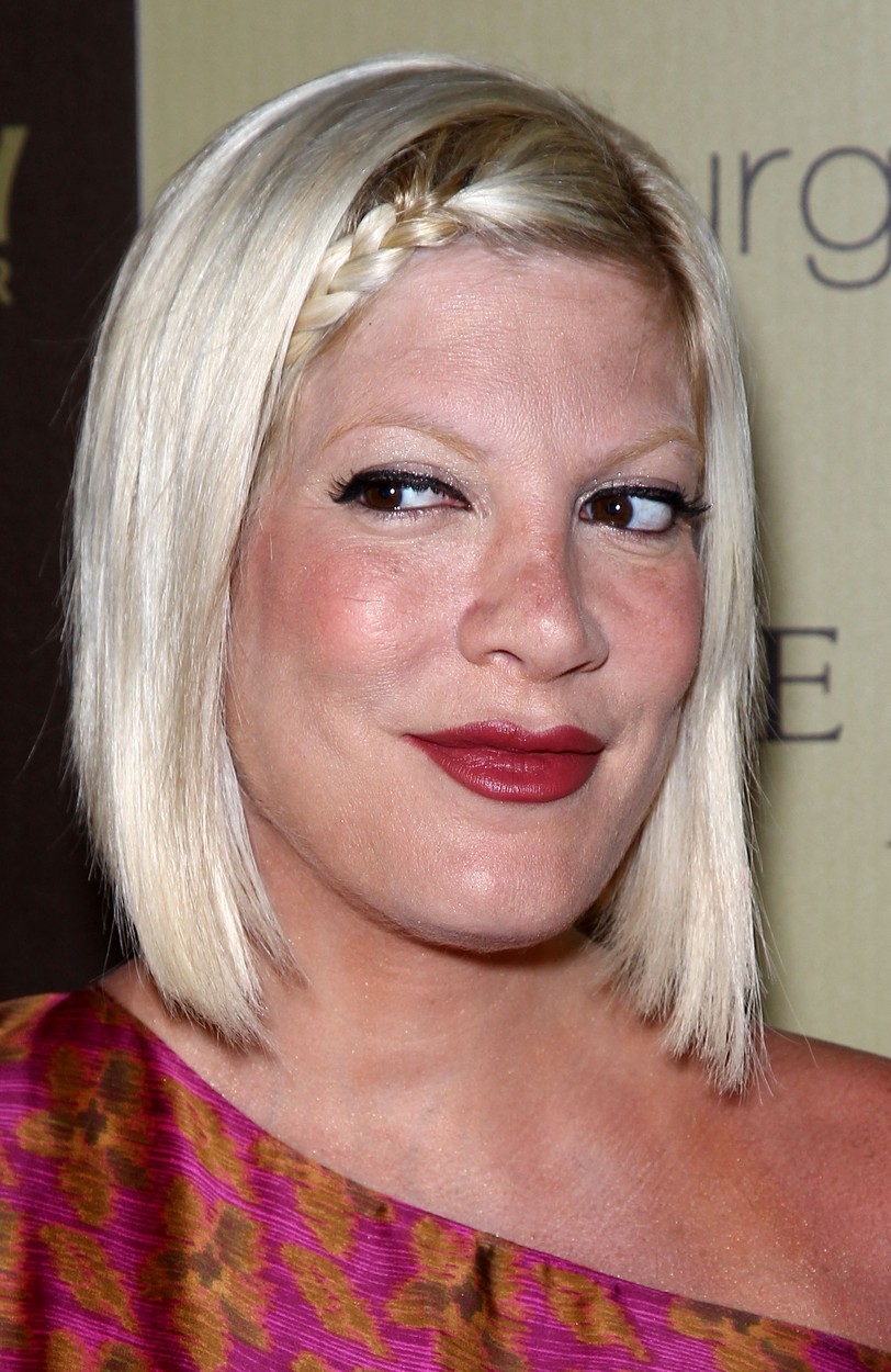 Danes 42-letna Tori Spelling je v seriji uprizorila nebogljeno Donno. Danes ima 4 otroke, o njej pa se največkrat govori …