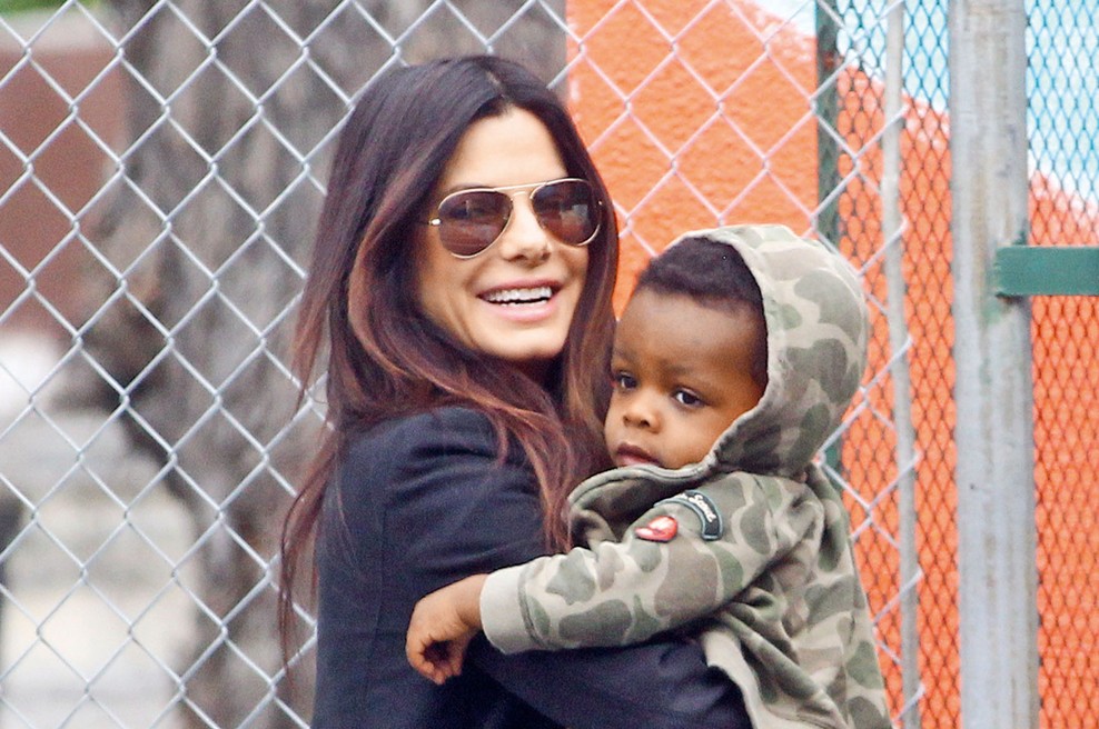 Sandra Bullock potrdila govorice, posvojila je še deklico! (foto: Profimedia)
