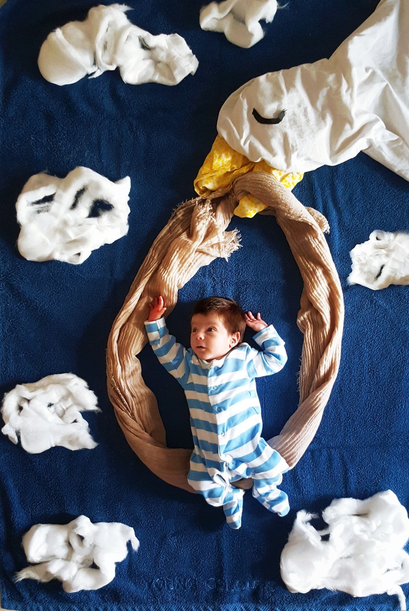 FOTO: Mamica je ustvarila osupljive fotografije svojega spečega malčka