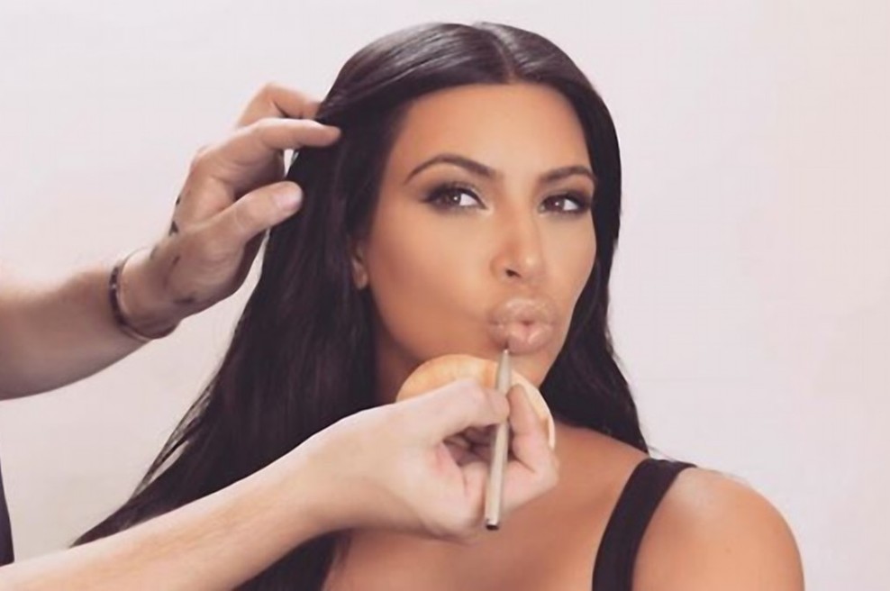 FOTO in VIDEO: Obraz Kim Kardashian je postal čudno drugačen (foto: profimedia)