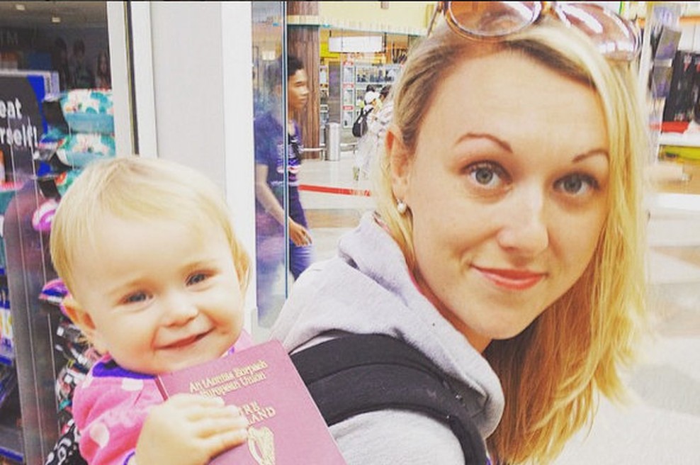 FOTO: Z dojenčico sta vso porodniško potovala okrog sveta (foto: Instagram Travel Mad mum)