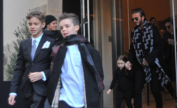 FOTO: Za Beckhamovimi so se obračali vsi pogledi
