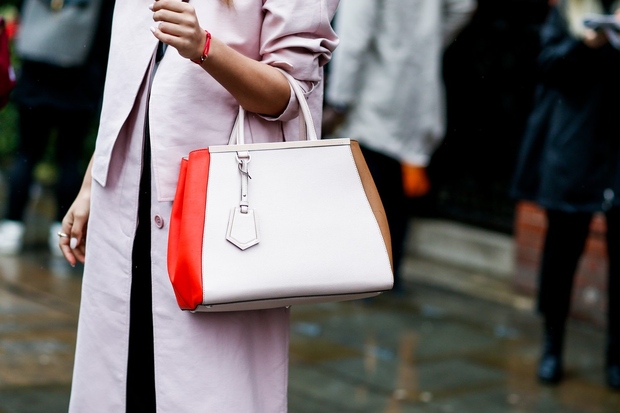 10 najlepših in trendi torbic z ulic Londona (FOTO)