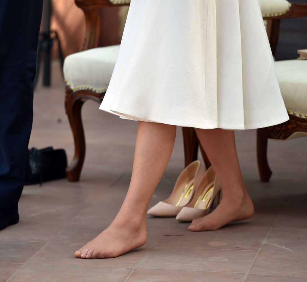 sezula. Oglej si še preostale videze Kate Middleton na njuni turneji po Indiji.