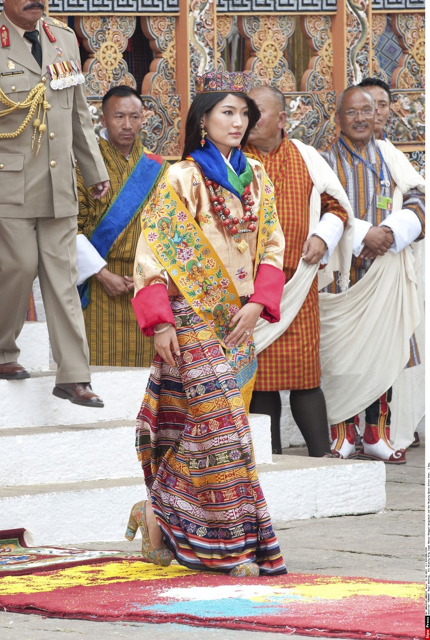 spoznala Kate Middleton in princa Williama. Jetsun Pema ima sicer ...