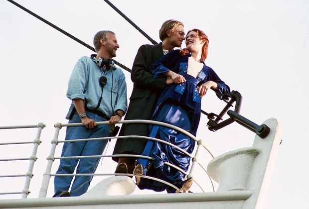 Na snemanju filma Titanik je glavna igralca Kate Winslet in Leonarda DiCapria ves čas budno spremljal režiser James Cameron, ki …