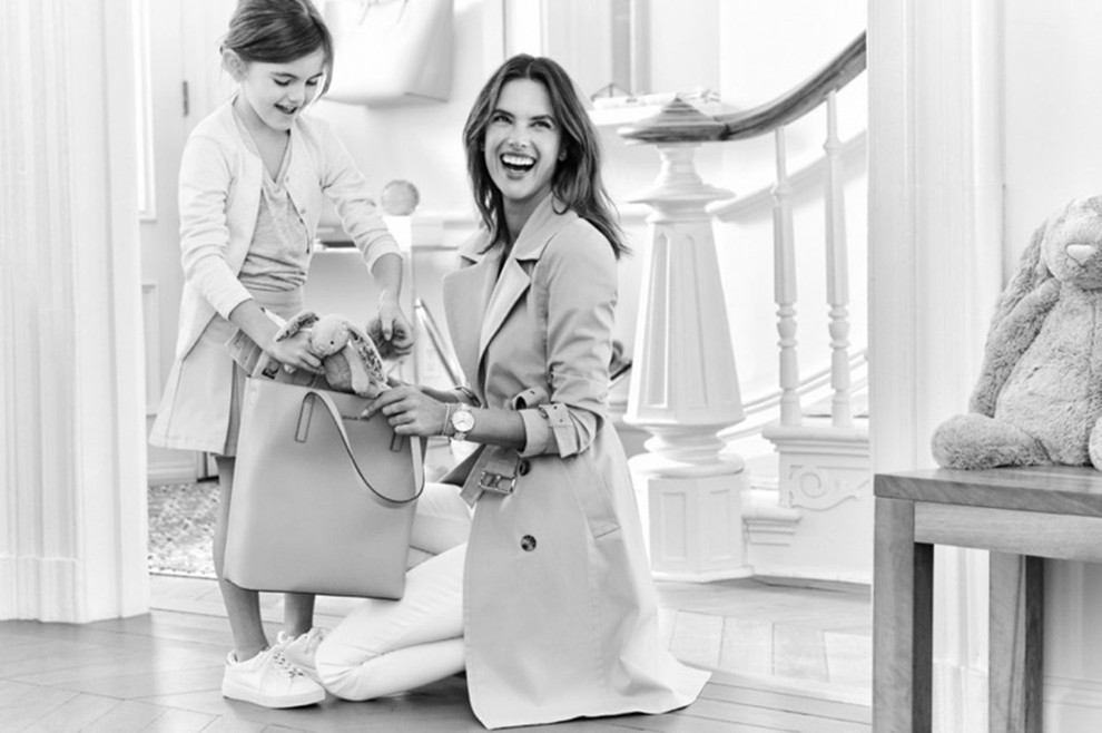 FOTO: Alessandra Ambrosio v čudoviti modni kampanji s svojo hčerkico Anjo
