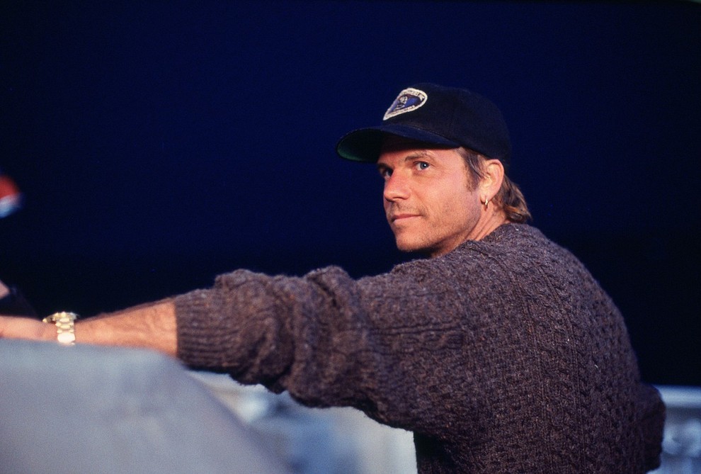 Brocketa Lovetta, iskalca zaklada. Igral ga je Bill Paxton, ki je danes star ...