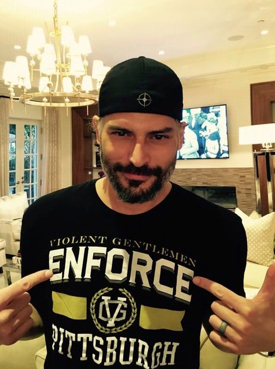 Joe Manganiello, ameriški igralec italijanskih, armenskih, hrvaških in avstrijskih korenin, je (če ne prej) postal nesporna ...